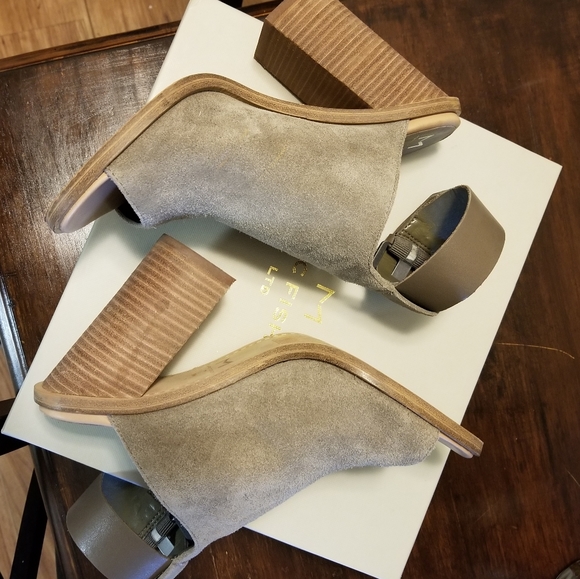 ⬇️ Marc Fisher Vashi Sandals medium green suede - Picture 12 of 16